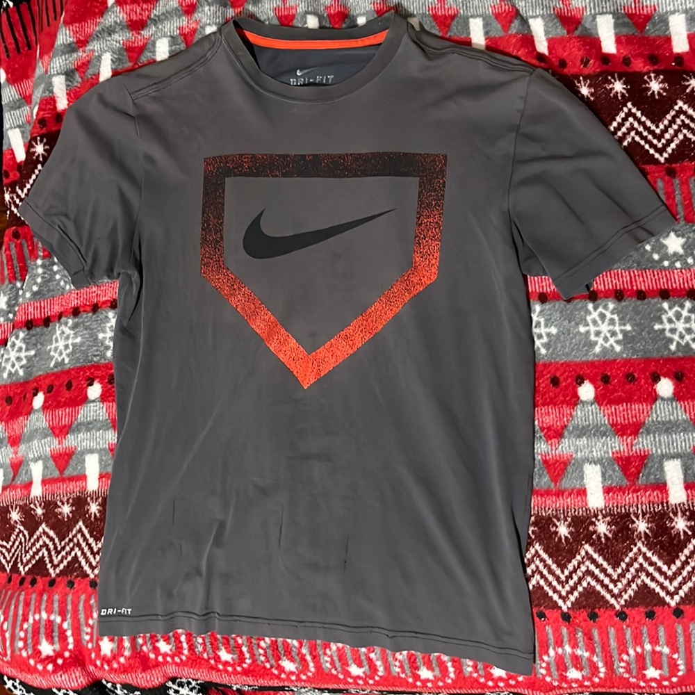 Medium Nike baseball tee shirt